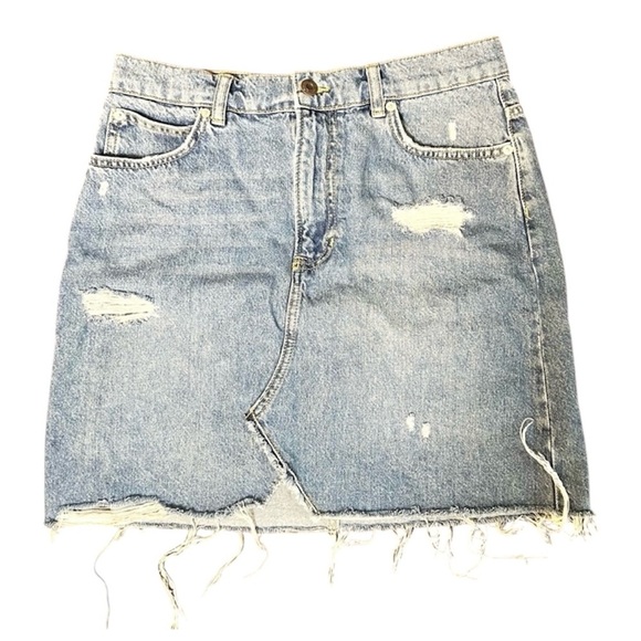 FREE PEOPLE We The Free Distressed Denim Mini Jean Skirt Raw Hem Size 29 - Picture 1 of 8